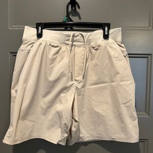 Maven Men’s 8” Khaki Shorts